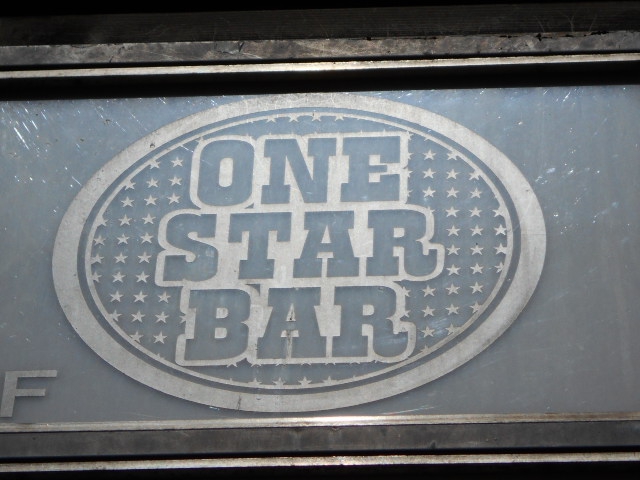 ONE STAR BAR