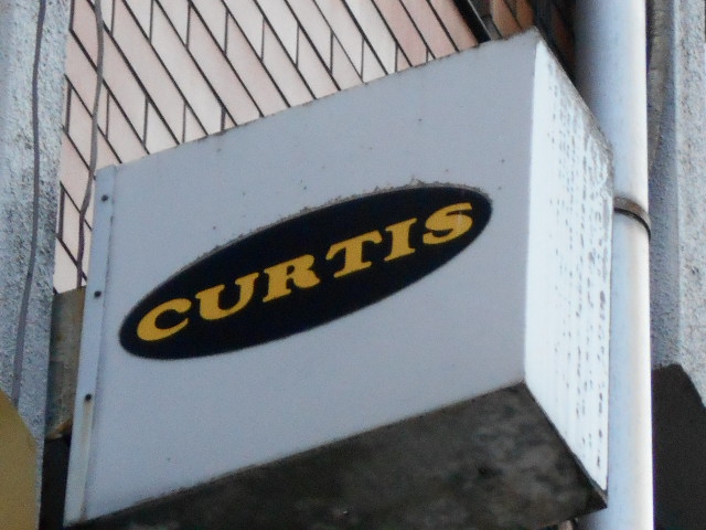 Bar CURTIS