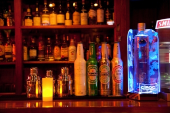 バー BAR あぶら屋