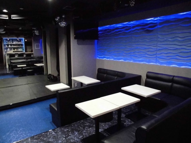 関内のショーパブ凸でこ×ぼこ凹