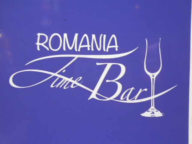 ROMANIA Fine Bar