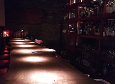 BAR DO NOT MAKE IT A ONE NIGHT STAND