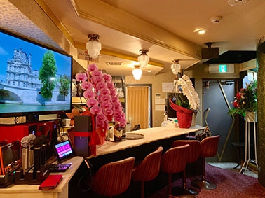 Ayala Lounge　アヤラ ラウンジ　カラオケ バー＆ラウンジ