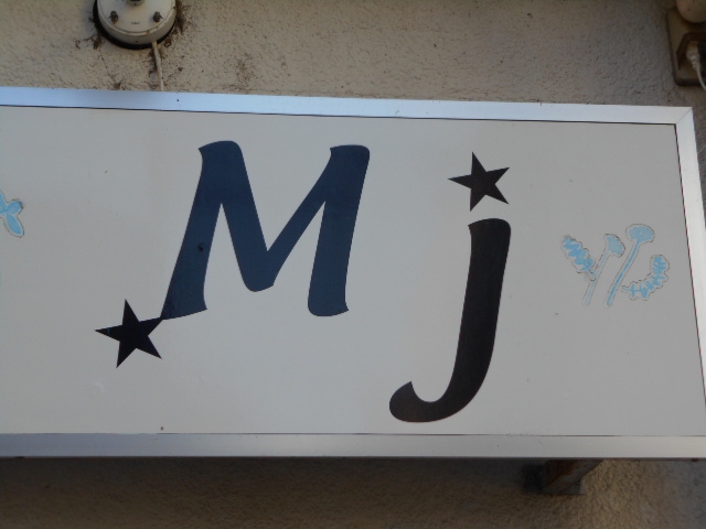 MJ
