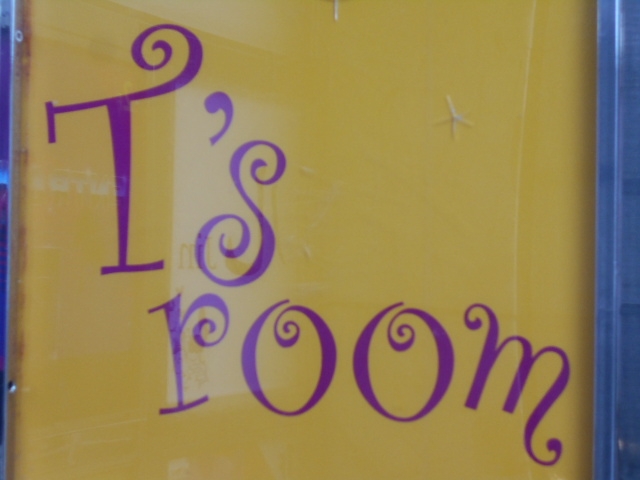 那覇 バー ティーズルーム T's room
