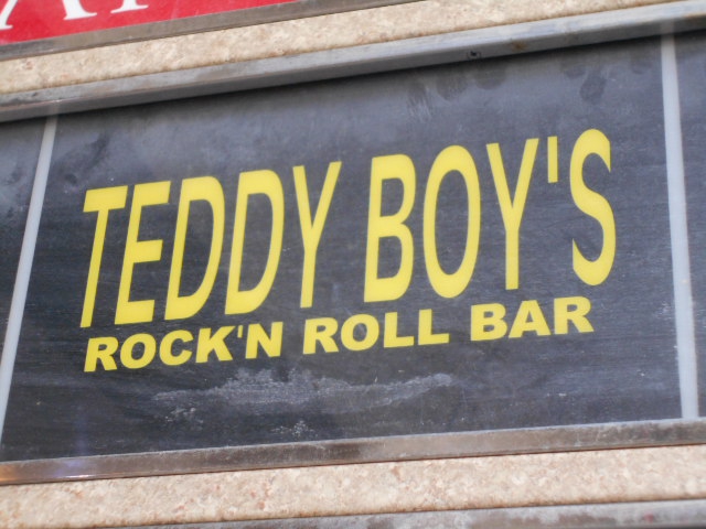 ROCK BAR TEDDY BOY'S