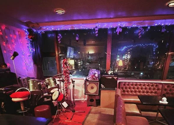 那覇 ライブラウンジ 華