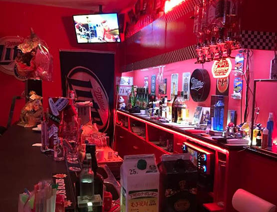 那覇 BAR BNN（バナナ）