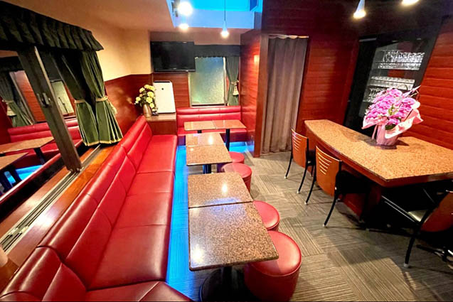 赤坂 ラウンジ 泉水