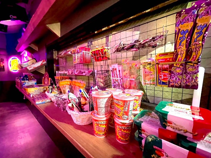 赤羽 駄菓子バー 楽酒