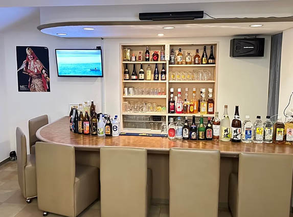 那覇 BAR COCCO （カラオケバー）